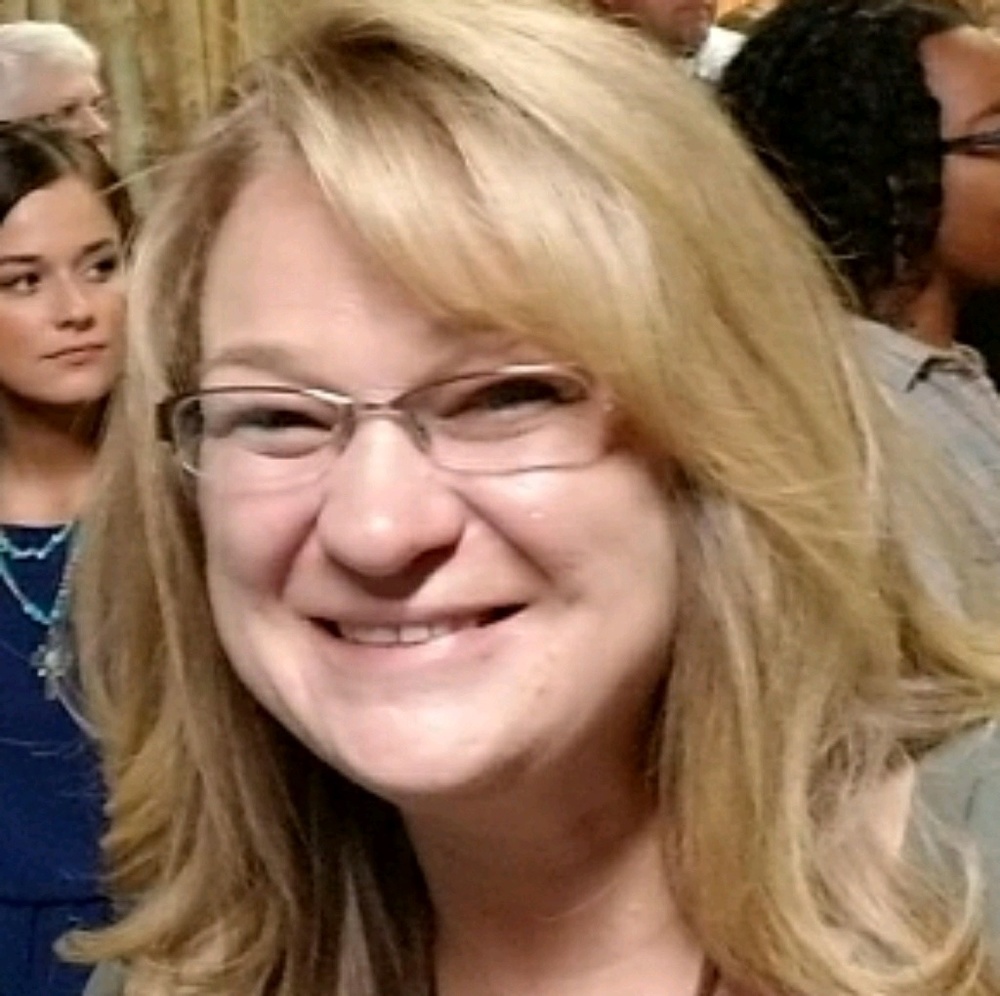 Meet your Posher, Becky